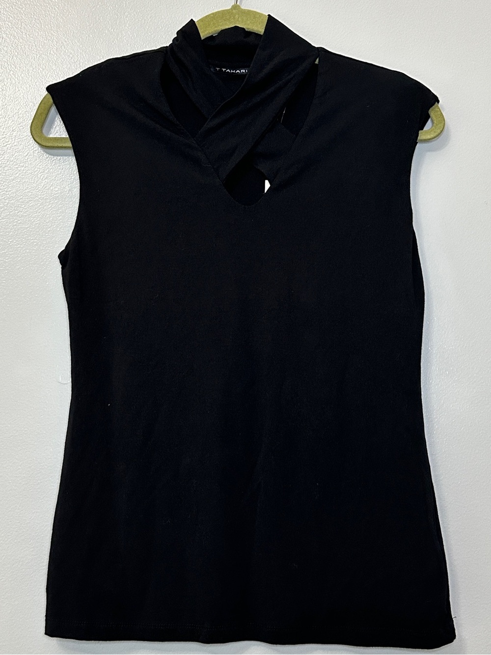 NWT T Tahari Black Criss Cross Keyhole Neck Sleeveless Top XS